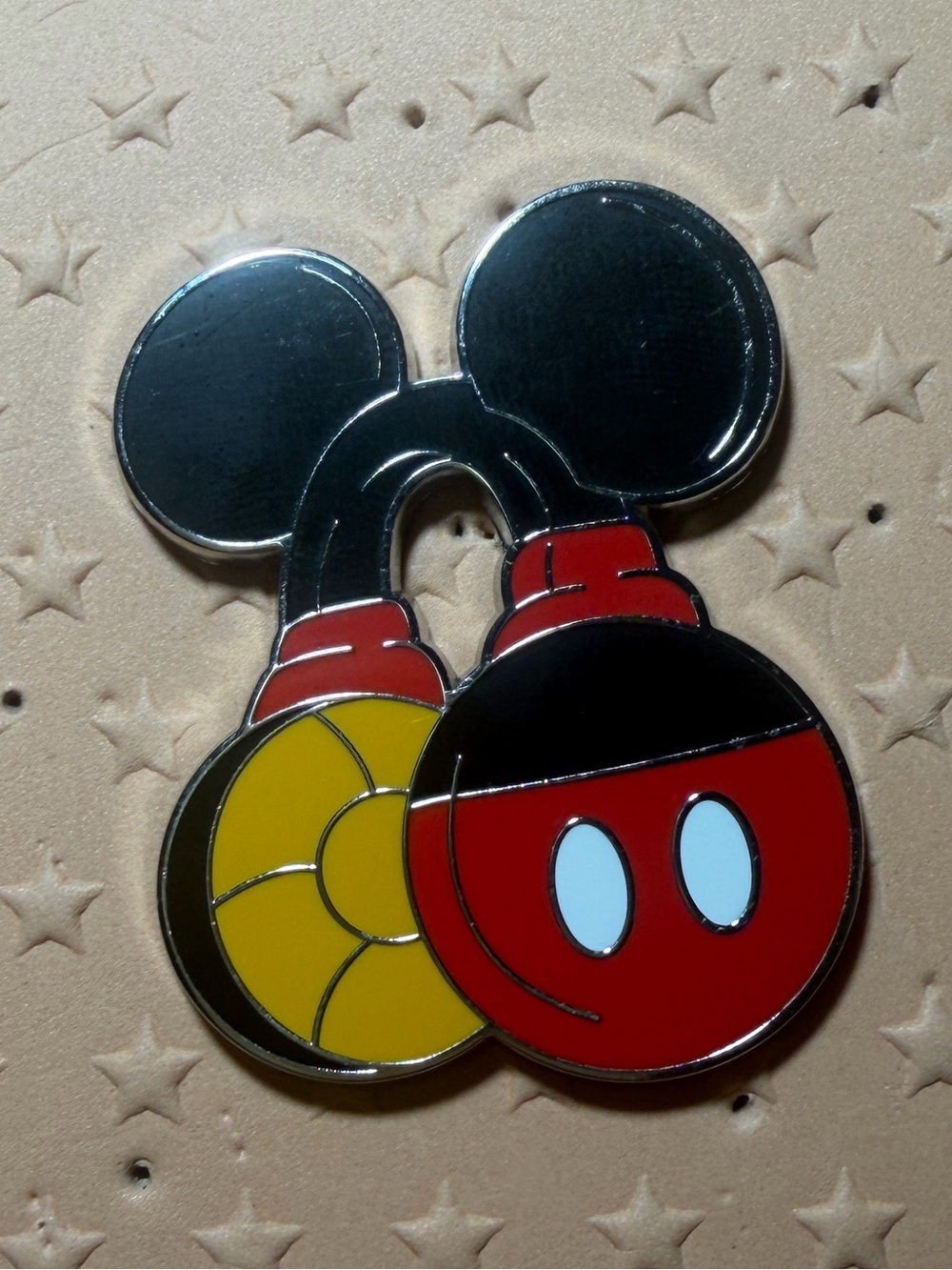 Disney Pin 2025 Magical Mystery Series 30 Character Headphones Mickey Mouse Ship